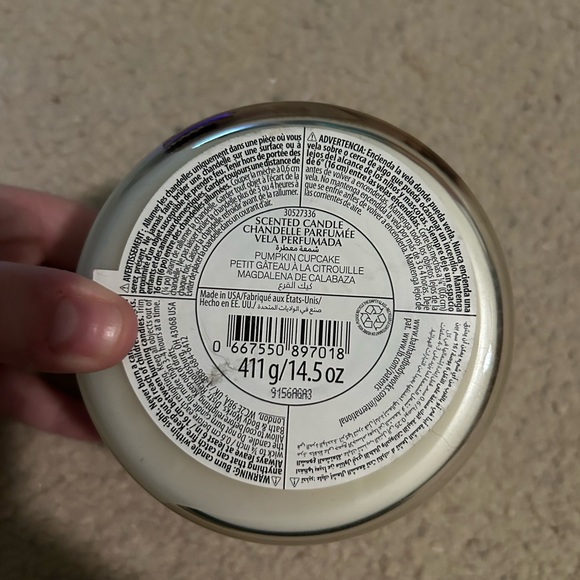 NEW Bath and Body Works Pumpkin Cupcake 3-Wick Candle - Picture 2 of 4